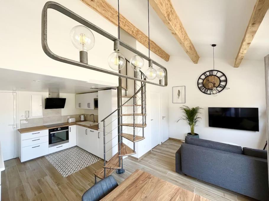 Duplex Centre Ville - 50M De La Plage - Clim - Garage - Netflix Le Grau-du-Roi Ngoại thất bức ảnh