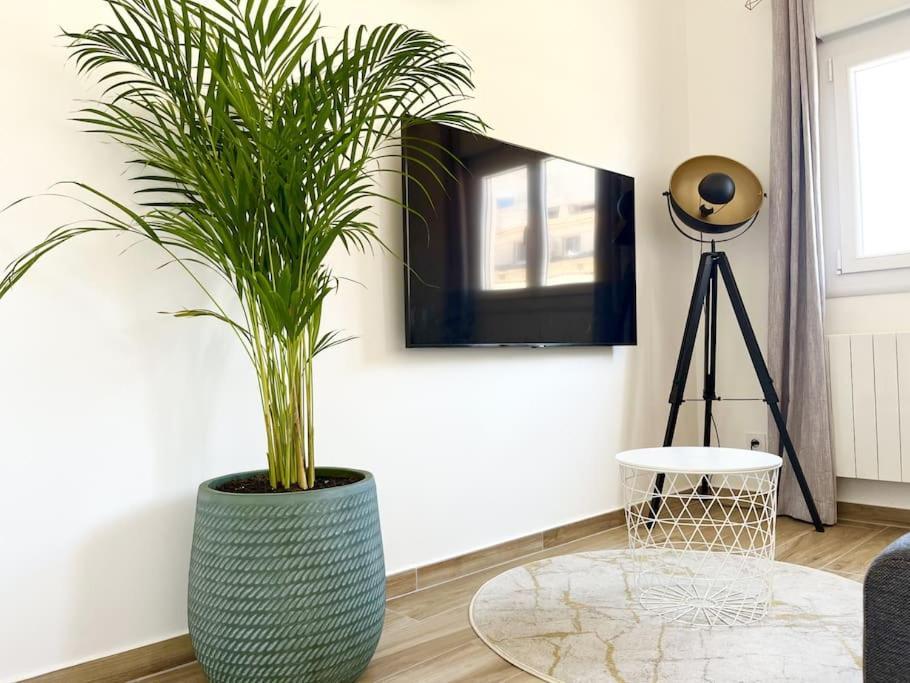 Duplex Centre Ville - 50M De La Plage - Clim - Garage - Netflix Le Grau-du-Roi Ngoại thất bức ảnh