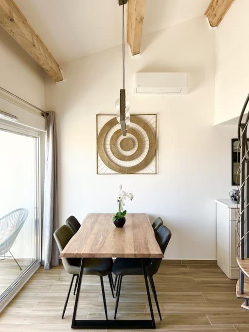 Duplex Centre Ville - 50M De La Plage - Clim - Garage - Netflix Le Grau-du-Roi Ngoại thất bức ảnh