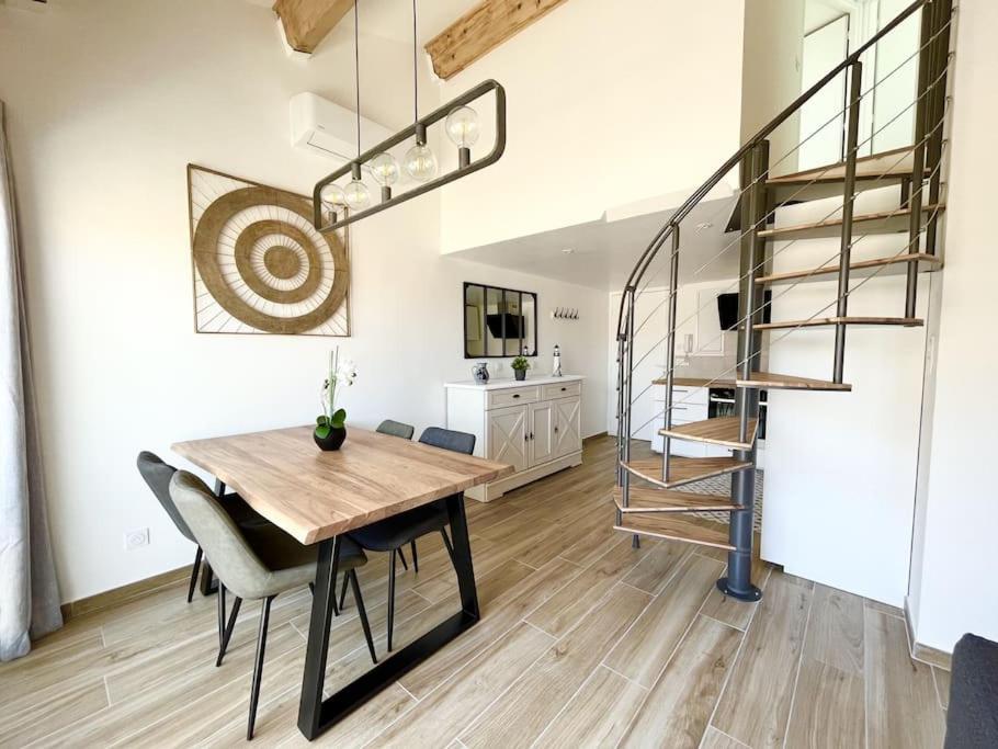 Duplex Centre Ville - 50M De La Plage - Clim - Garage - Netflix Le Grau-du-Roi Ngoại thất bức ảnh
