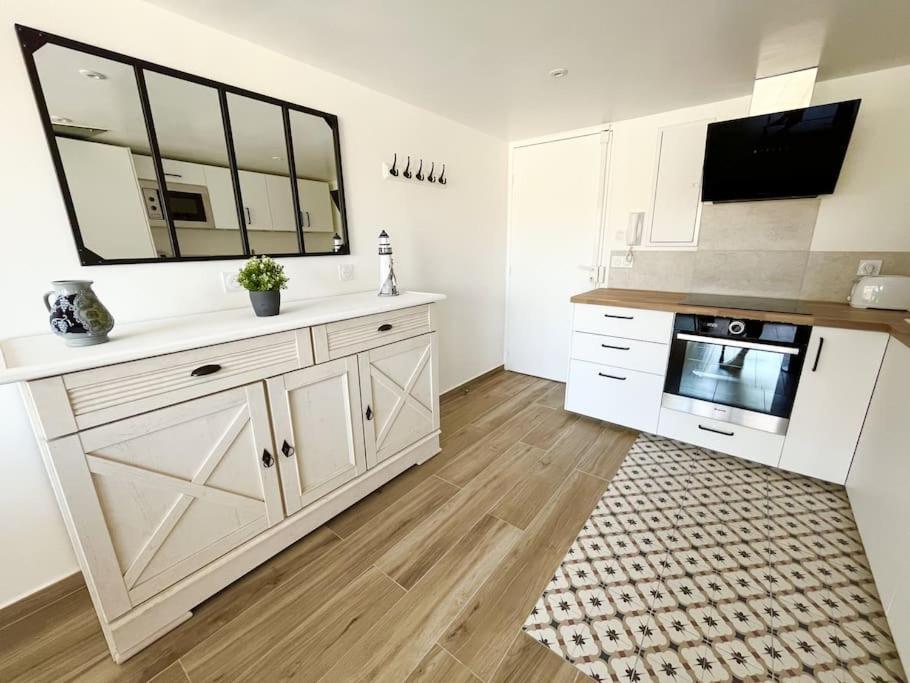 Duplex Centre Ville - 50M De La Plage - Clim - Garage - Netflix Le Grau-du-Roi Ngoại thất bức ảnh