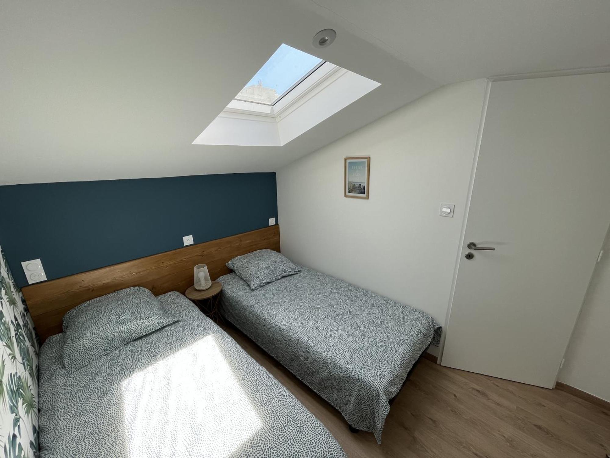 Duplex Centre Ville - 50M De La Plage - Clim - Garage - Netflix Le Grau-du-Roi Phòng bức ảnh